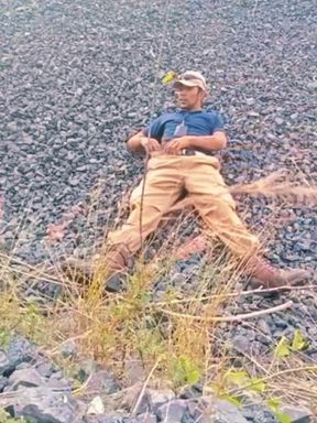 Straight Man on Duty Sends a Hot Video to His Girlfriend in the Bush