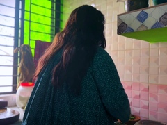MILF Hot Big Ass Stepmom Cooking In Kitchen &amp; i see her