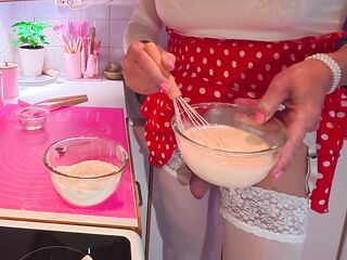In the Kitchen, Pancakes.