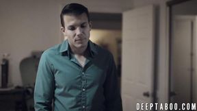 Stepmom Kit Mercer Soothes Son's Hard Throbbing&#x6B32;