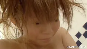 Konatsu Aozora Self-Pleases Sensually in Bathtub Showdown