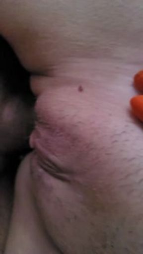 Amateur couple (me and my girlfriend) having sex She gets creampied when i cum inside without condom