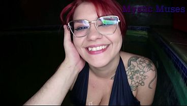 Levei minha amante no motel pra foder na piscina