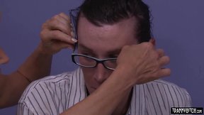 Chesty adult stepmom pleases ugly tran stepdaughter