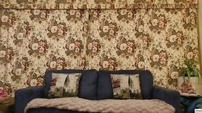 Thick babe shakes huge melons in naughty dance