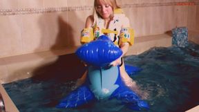 Alla gets fucked hot with an inflatable walrus in the pool and gets a real orgasm!!!