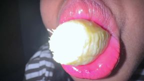 I Put a Banana in My Sensual Mouth While I Was Horny in Morning - This Is My Everyday Morning Routine
