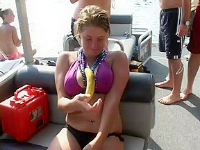 Sexy Women Get Wild For The Camera