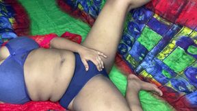 Desi Marathi Indian Girl Showing Big boobs Fingering Bhabhi