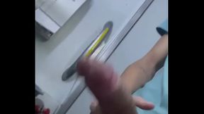 O tes&atilde_o bateu durante a viagem ??Da RT se voc&ecirc_ entraria na cabine do banheiro junto comigo ???