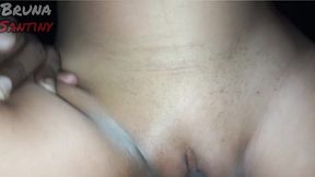 safada pede carona pro amigo e entra pelada ja cai de boca no pau dele e pede pra foder ela nas ruas goiania