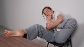 Angie Elif Soles Tease & Job (UHD - 4K - MP4)