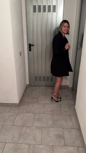 I Find My Neighbor Half-naked in the Cellar, I Offer to Help Her. She Gets Fucked While Her Husband Waits for Her at Home