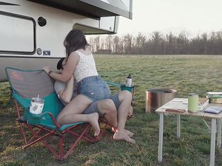 Would u go camping with us? Quick outdoor bang PAWG creampie