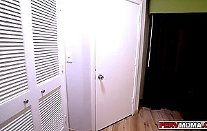 My hot stepmom wants to get back to her husband so she suck my dick