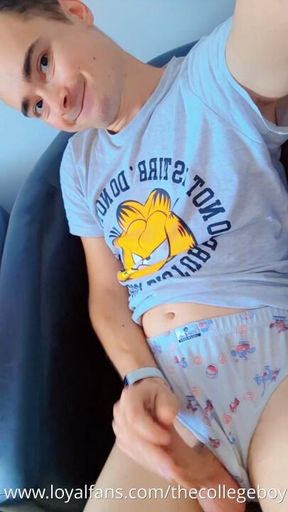 Student skip classes to jerk off