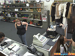 Haha, this to funny! A sexy stewardess sucks cock in a shop behind counter!