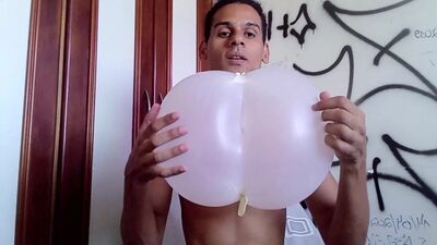 (Tutorial) How to make a latex glove into a sex toy. And some ways to use it.