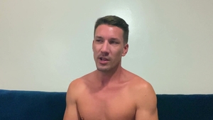 Sean Cody: Muscled american Dustin masturbating