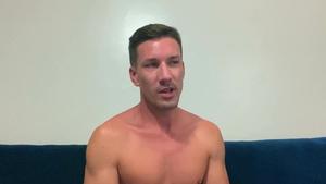 Sean Cody: Muscled american Dustin masturbating