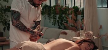 Mia’s Massage Fantasy