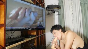 puta se enloquece con pija por camara y acaba como loca.