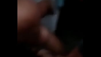 La prima de mi ex la chupa despu&eacute_s de una buena follada