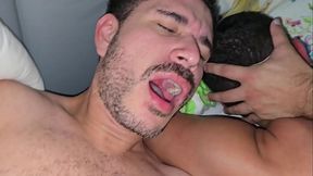 Suruba com os amigos depois de umas e outras no bar - full sheer