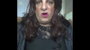 ive swallowed enough of my pee its about time i swallowed some of yours for the world to see