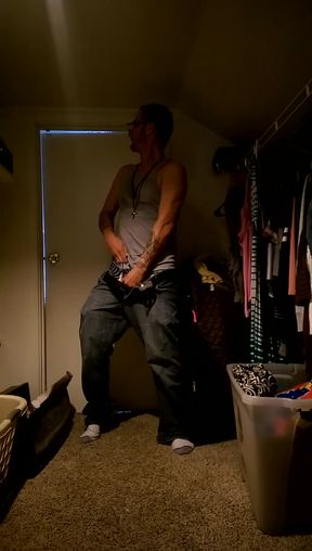 Just me doing a lil quick sneaky something something for ya