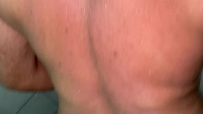 cheguei em casa o porteiro estava fodendo meu namorado