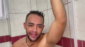 cheguei em casa o porteiro estava fodendo meu namorado