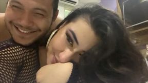 ela nao me da sossego, ela adora engasgar na rola preta grossa