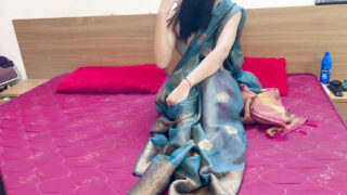 кінчання, місіонерська &#8211; аматорська підліток-шльондра з великими натуральними цицьками трахає в дупу