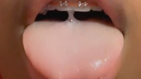 Thicc Princess Traps Goon Brains