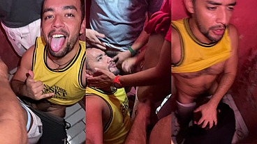 NO BANHEIRO DA BALADA COM GAYS FAZENDO SEXO - PART 01