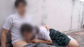 dos estudiantes rapidin en el patio! una cogida rapida en el patio en alta definicion (hd)