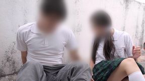 dos estudiantes rapidin en el patio! una cogida rapida en el patio en alta definicion (hd)