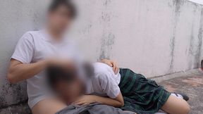 dos estudiantes rapidin en el patio! una cogida rapida en el patio en alta definicion (hd)