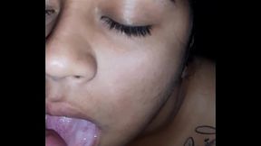 Bebendo leite do marido