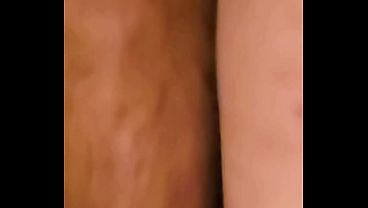 Neg&atilde_o Pauzudo fudeu casada milf safada no pelo e encheu a puta de leite, corno manso foi humilhado.