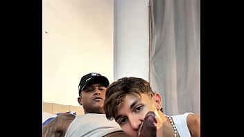 Padrasto comendo enteado viado