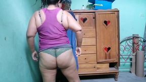 I See My Stepmom with That Big Ass That Makes My Dick Stand up