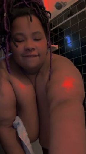 Titty complication: Wanna titty fuck???😜💦