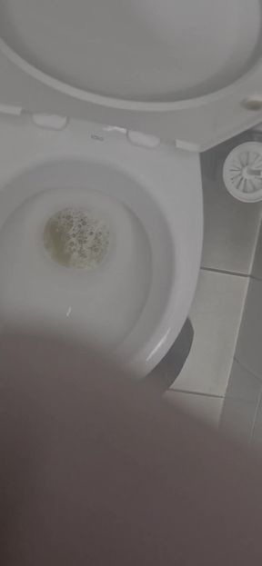 Who Loves Piss