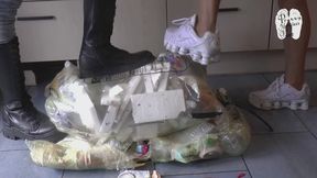 Trash bag crushing 80