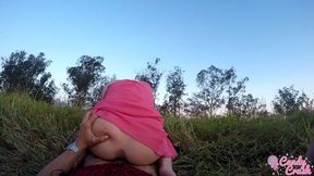nos fodemos na floresta ate ele gozar na minha boquinha enquanto alguns caras assistiam de longe - mano nico