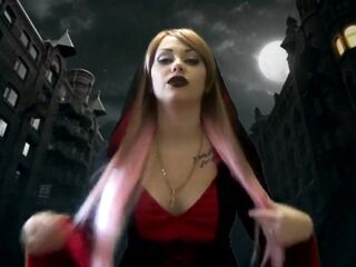 Giantess Vampire want to play for you... but not for long time!