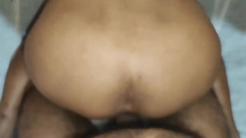 Buena cogida y follada con esta pelite&ntilde_ida madura que le gusta ver y haciendo sexo conmigo