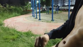 Cumming in the Square 2